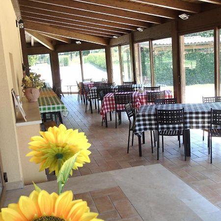 Agriturismo Camera Rosa 托迪 外观 照片