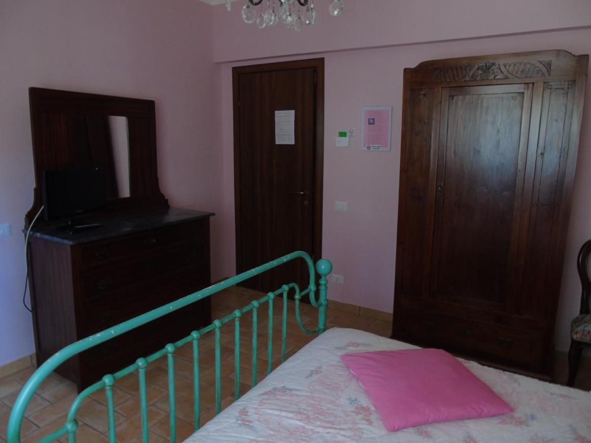Agriturismo Camera Rosa 托迪 外观 照片