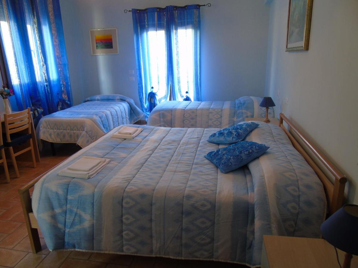 Agriturismo Camera Rosa 托迪 外观 照片